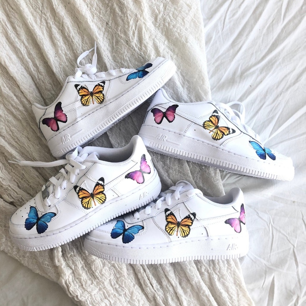 NWOT CUSTOM BUTTERFLY NIKE Air Force 1